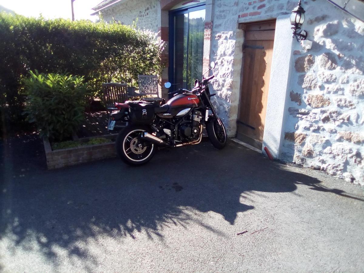 Le Relais Des Capucines Bed and Breakfast Largnac Εξωτερικό φωτογραφία