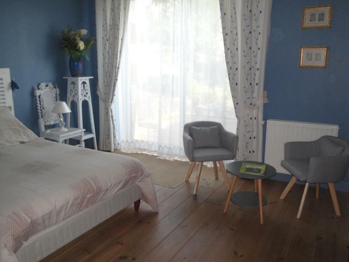Le Relais Des Capucines Bed and Breakfast Largnac Εξωτερικό φωτογραφία