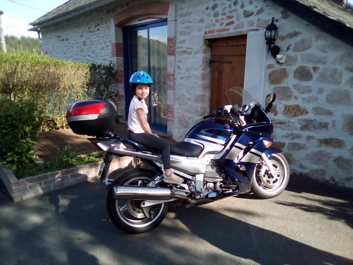 Le Relais Des Capucines Bed and Breakfast Largnac Εξωτερικό φωτογραφία
